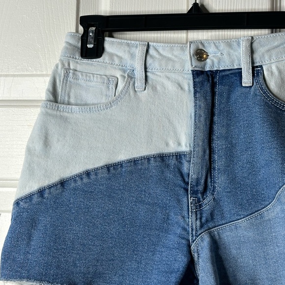 Hollister Blue and Light Blue Jean Shorts - Picture 11 of 14